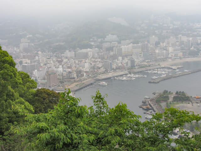 日本熱海市 熱海城眺望熱海市