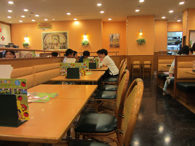 清水駅前商場 薩莉亞意式餐廳 (Saizeriya) 晚餐