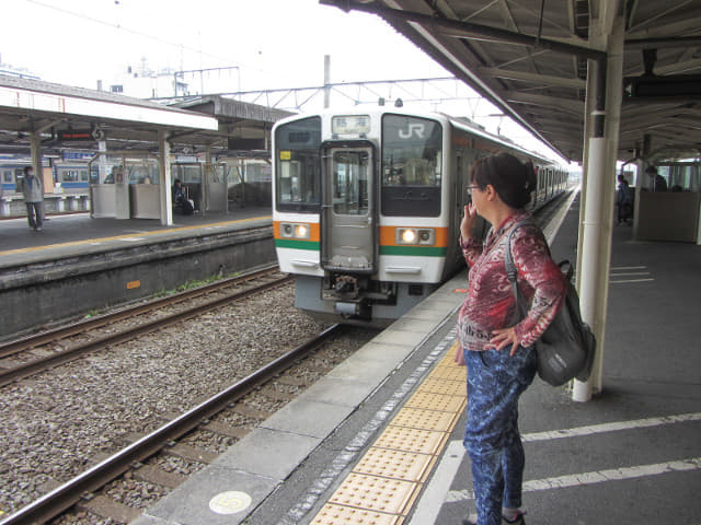 靜岡縣三島市三島駅乘火車往熱海