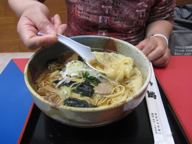 靜岡縣 熱海駅前平和通り名店街 大宝 ラーメン拉麵店