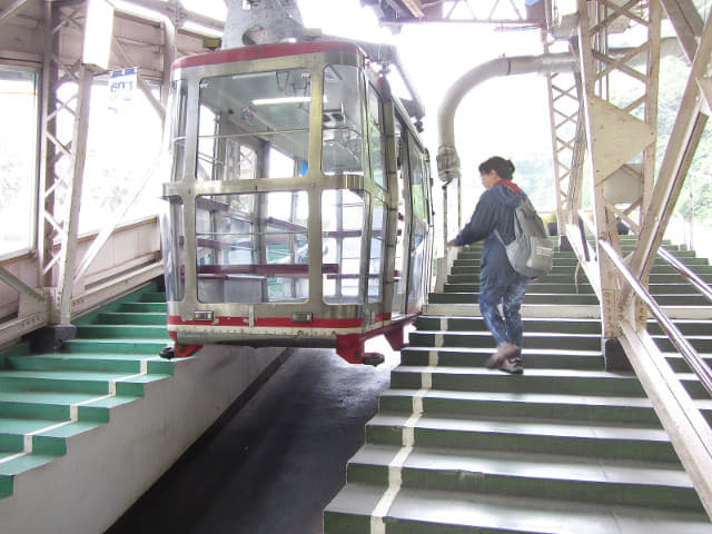 靜岡縣熱海市 乘熱海纜車登上錦浦山頂