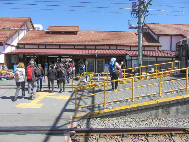 山梨縣富士河口湖町 河口湖駅月台