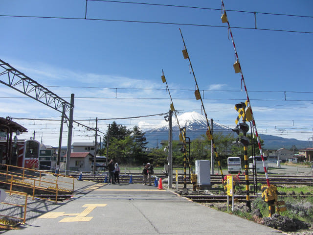 山梨縣富士河口湖町 河口湖駅月台 富士山景色