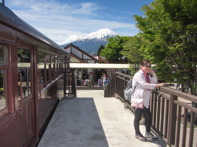 山梨縣富士河口湖町 河口湖駅 富士山景色