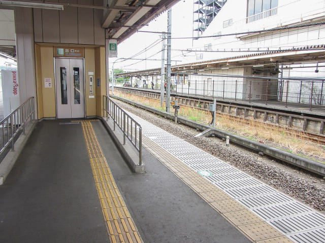 西武秩父線．東飯能駅 月台