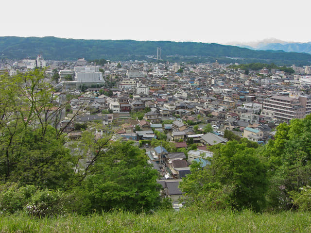 羊山公園 見晴らしの丘 (見晴之丘) 俯瞰秩父市