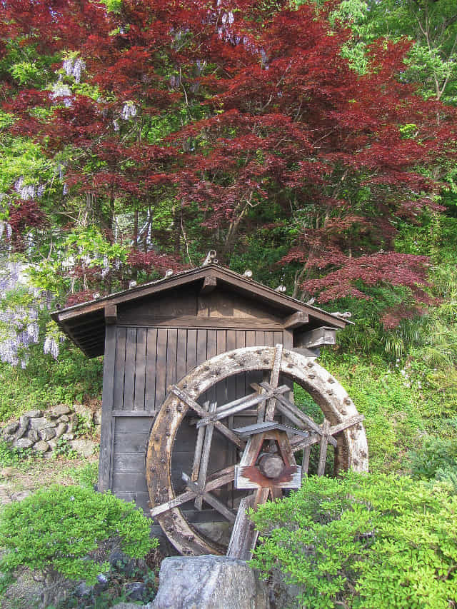 羊山公園 牧水之滝 水車屋