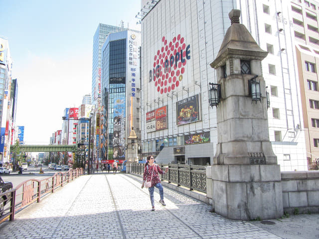 東京秋葉原 神田川、萬世橋