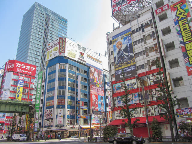 東京．秋葉原電器街