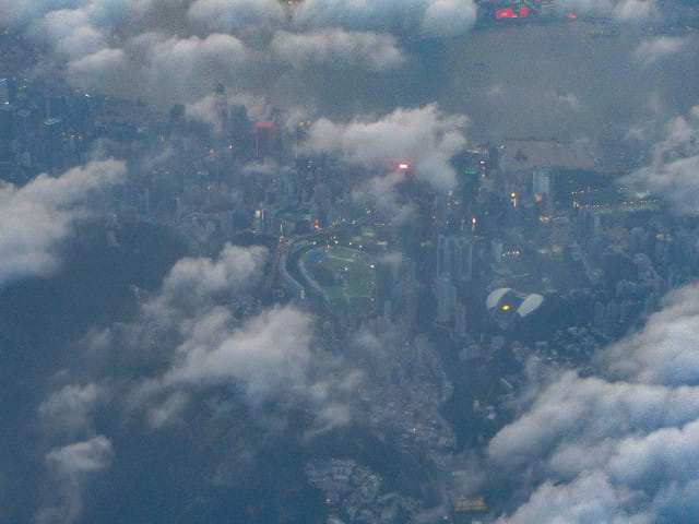 日本乘飛機往香港